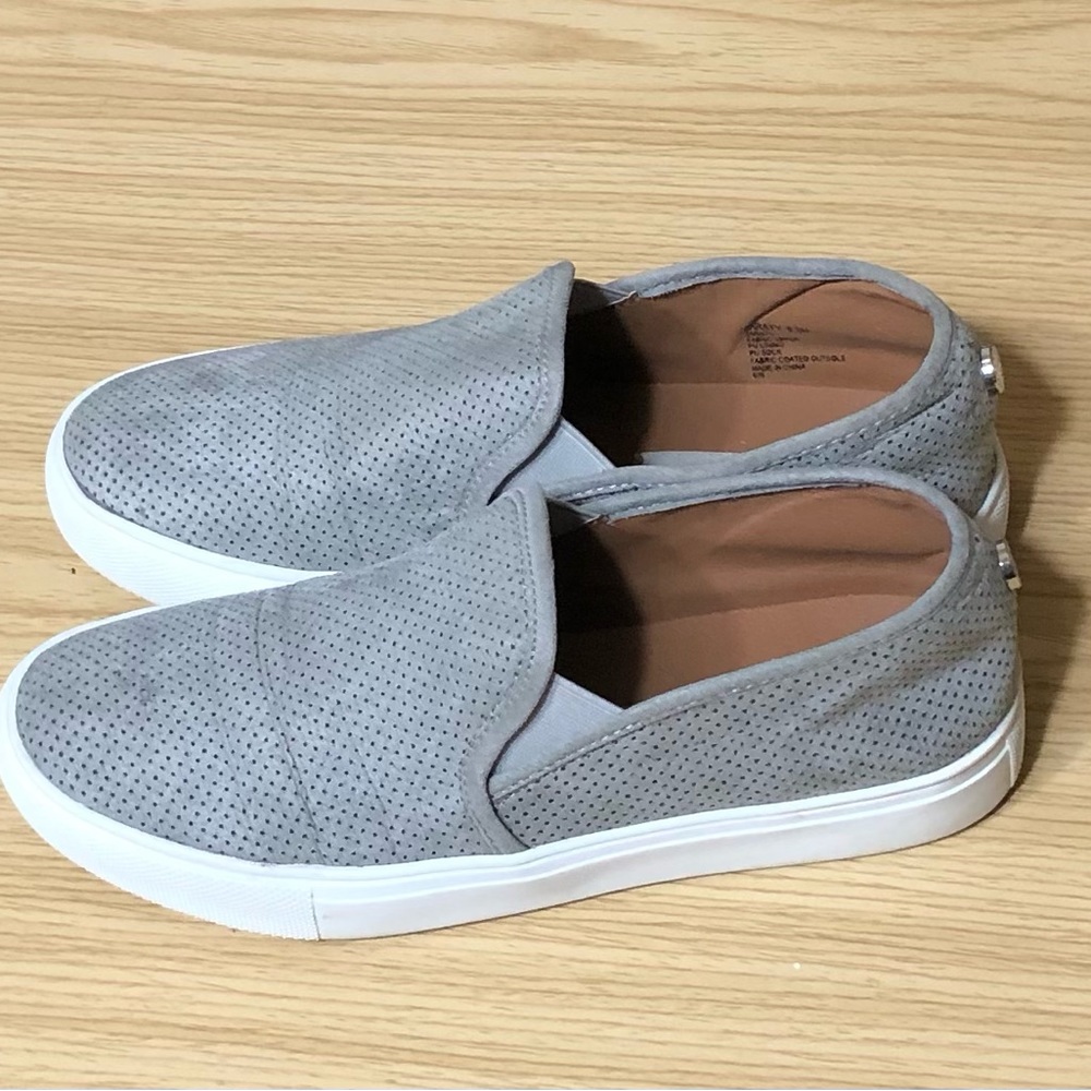 Steve Madden Casual Gray Flats Slip On Womens Size 6.5M